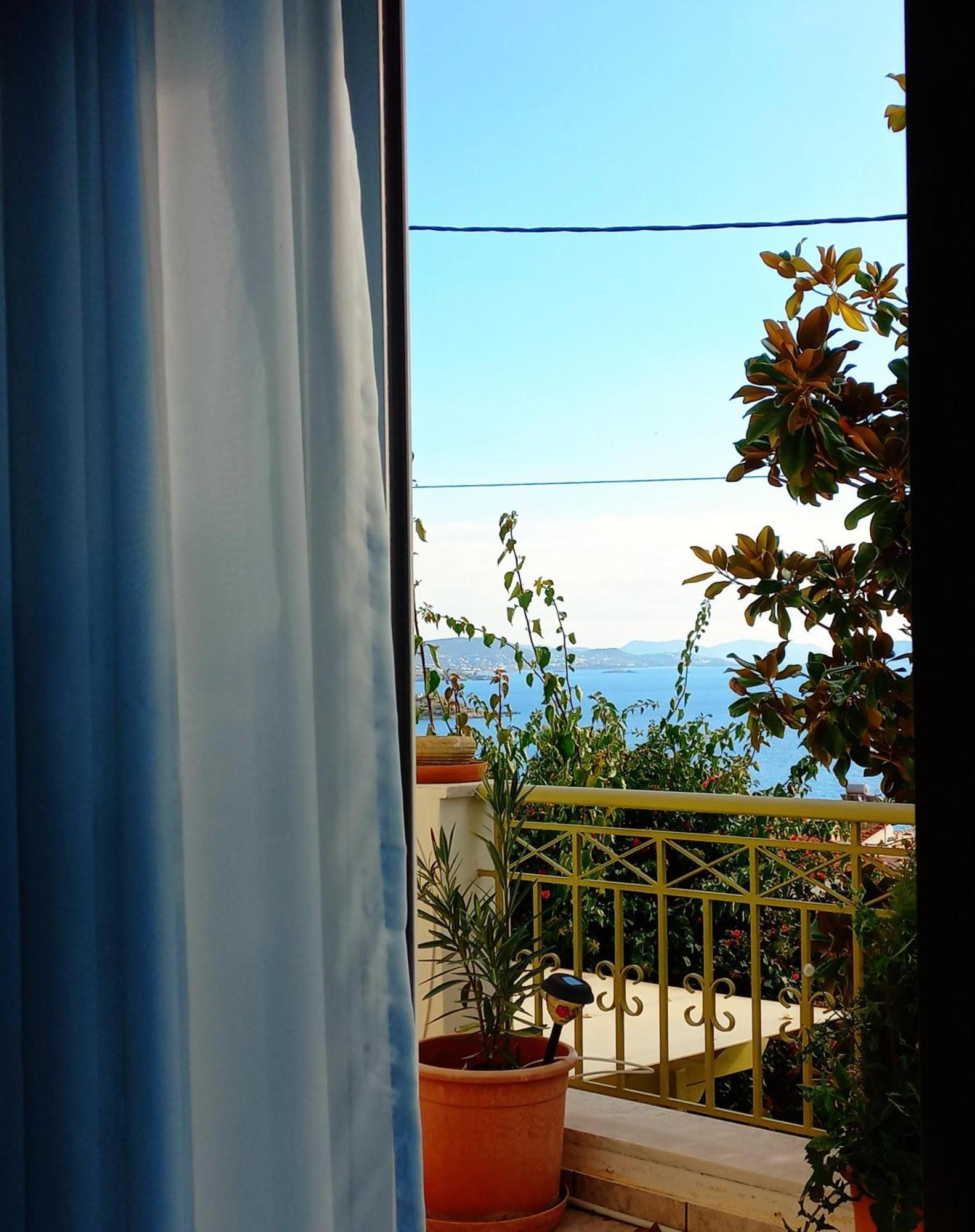 Villa "Eva" - Entire Beachfront Holiday Home - 4S Agia Marina  외부 사진