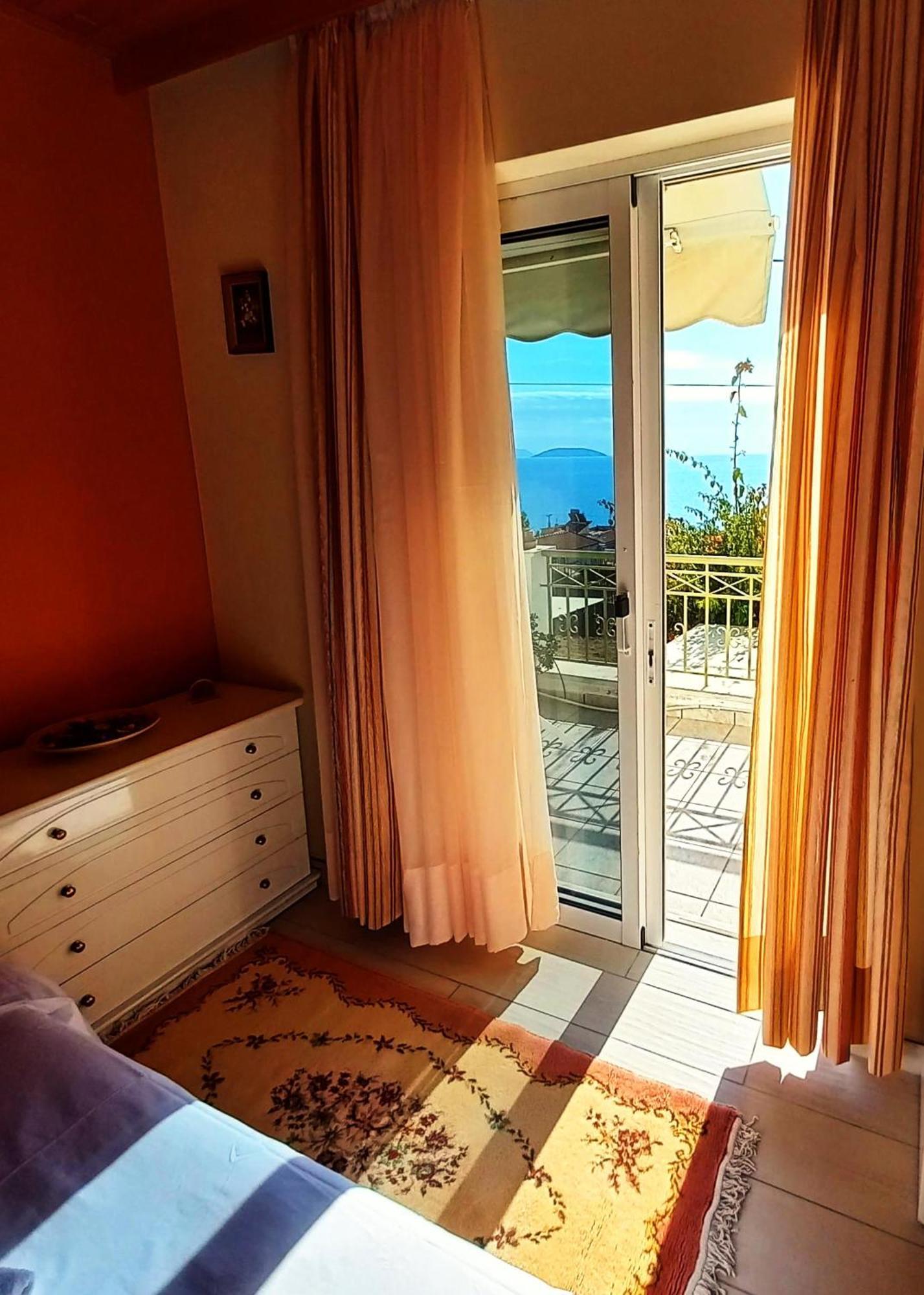Villa "Eva" - Entire Beachfront Holiday Home - 4S Agia Marina  외부 사진