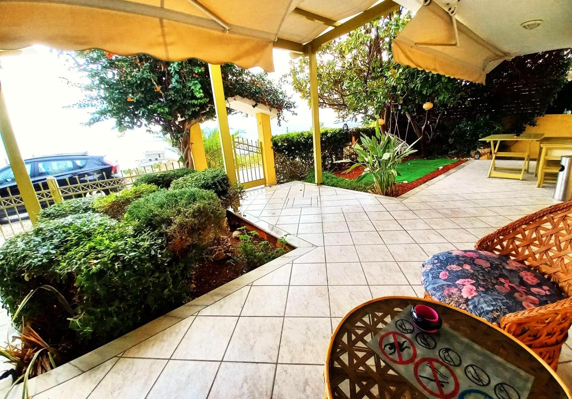Villa "Eva" - Entire Beachfront Holiday Home - 4S Agia Marina  외부 사진