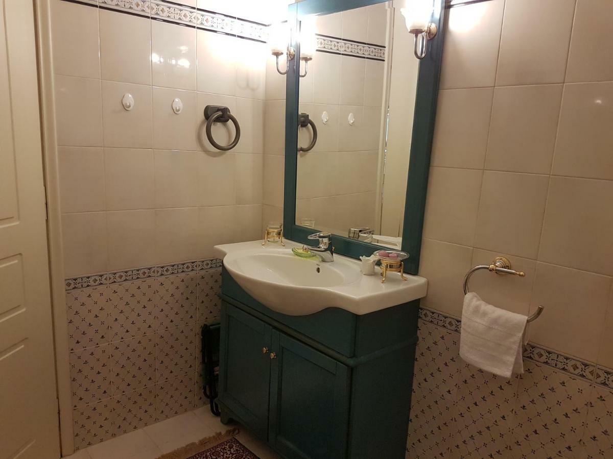 Villa "Eva" - Entire Beachfront Holiday Home - 4S Agia Marina  외부 사진