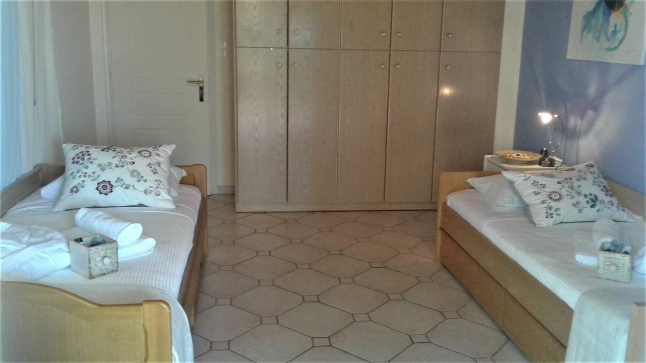 Villa "Eva" - Entire Beachfront Holiday Home - 4S Agia Marina  외부 사진