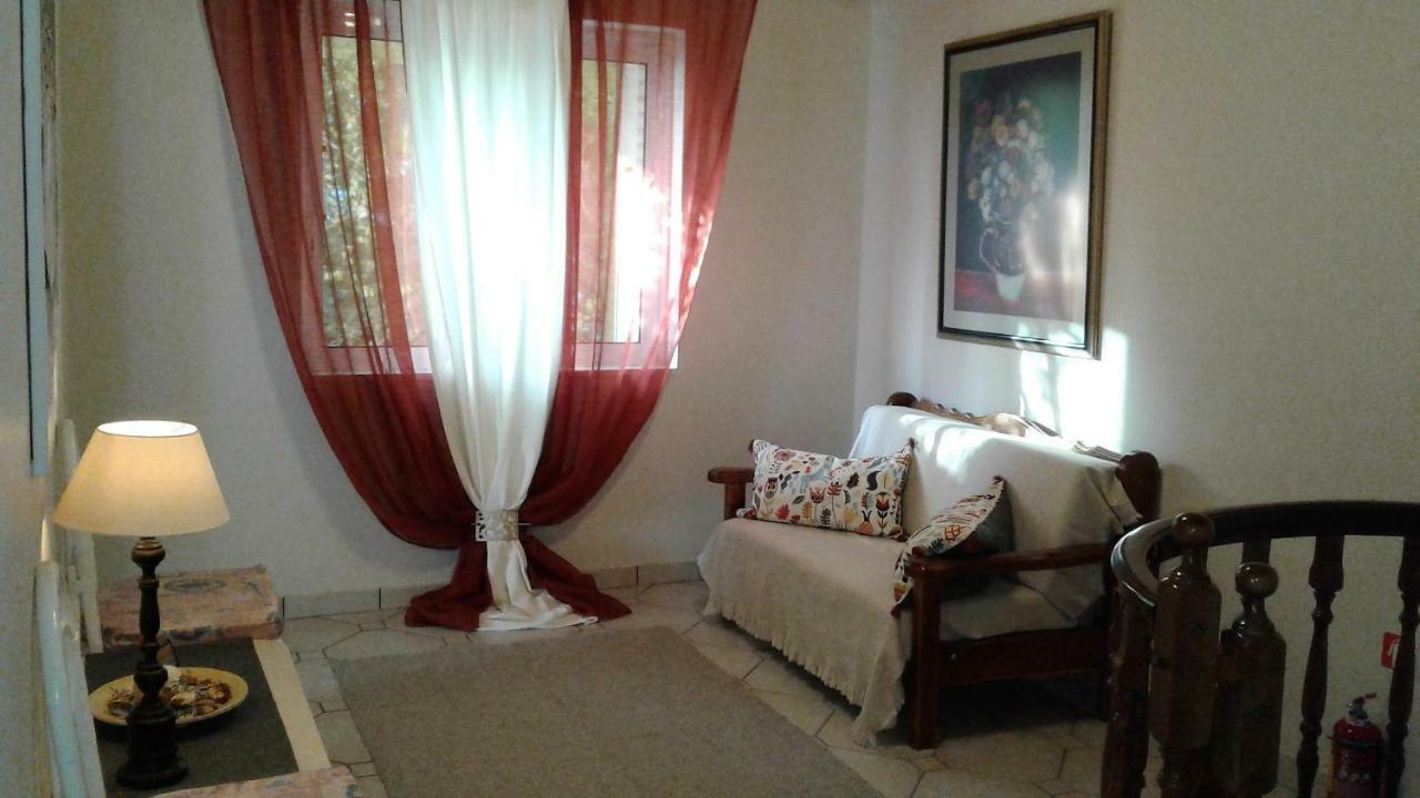 Villa "Eva" - Entire Beachfront Holiday Home - 4S Agia Marina  외부 사진